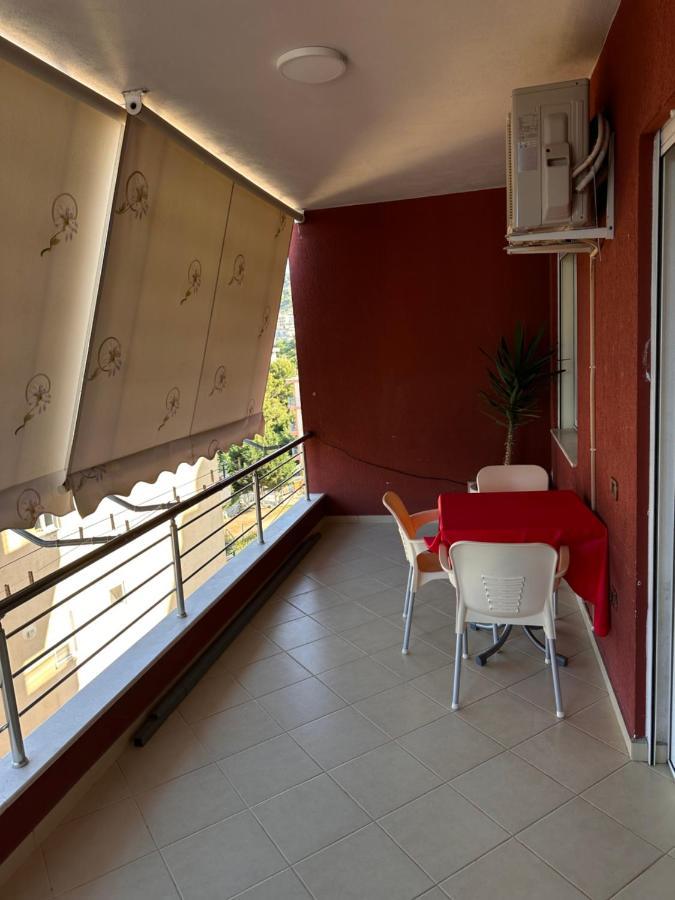 Family Apartments Saranda Kültér fotó